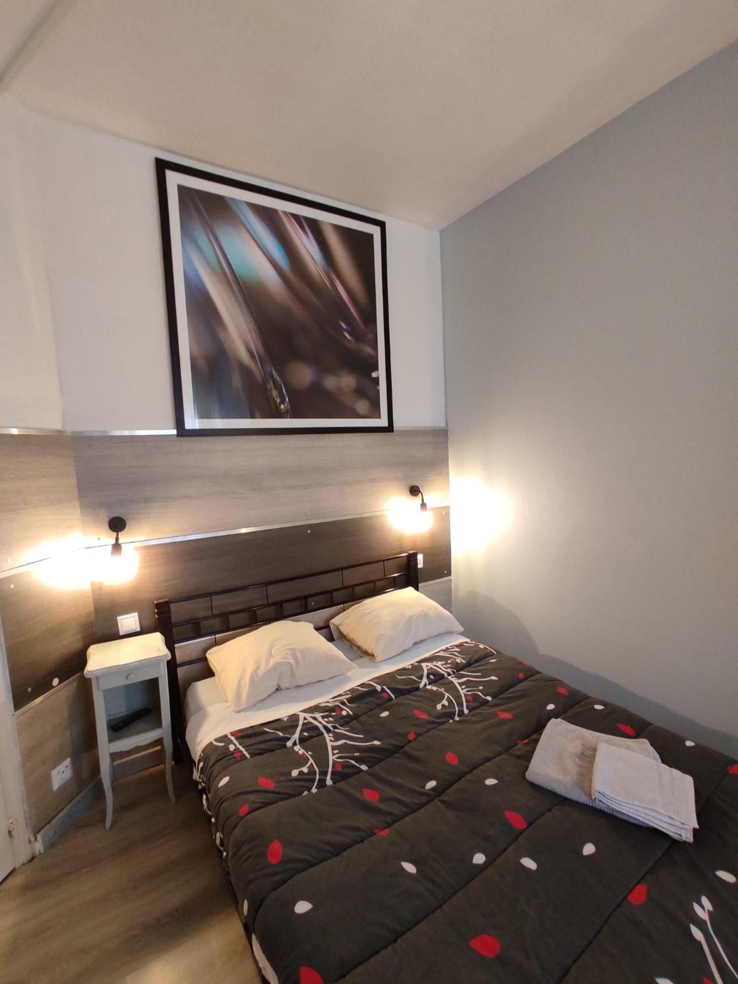 Hotel Le Bon Moine Reims Bagian luar foto